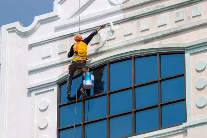 Commercial outdoor painting experts delivering high-quality results in Geneva, IL.